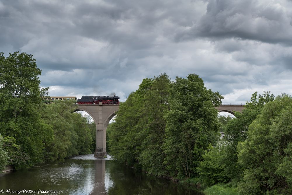 35 1097 auf dem Eger-Viadukt in Cheb