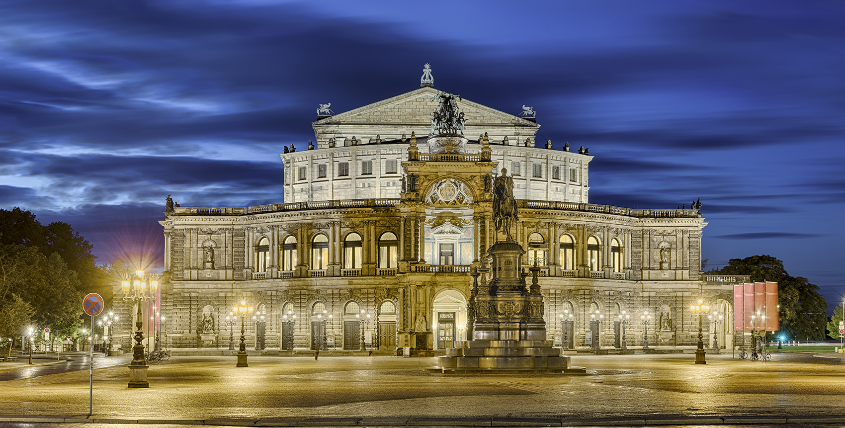 3503S-3511S Semperoper Dresden beleuchtet Foto & Bild ...