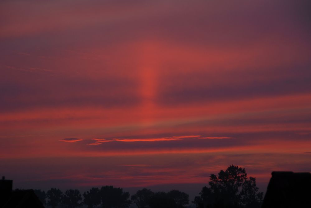 3.51 Uhr der Himmel brennt