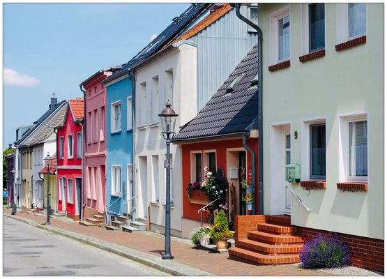 3/52 Häuserreihe in Ribnitz-Damgarten