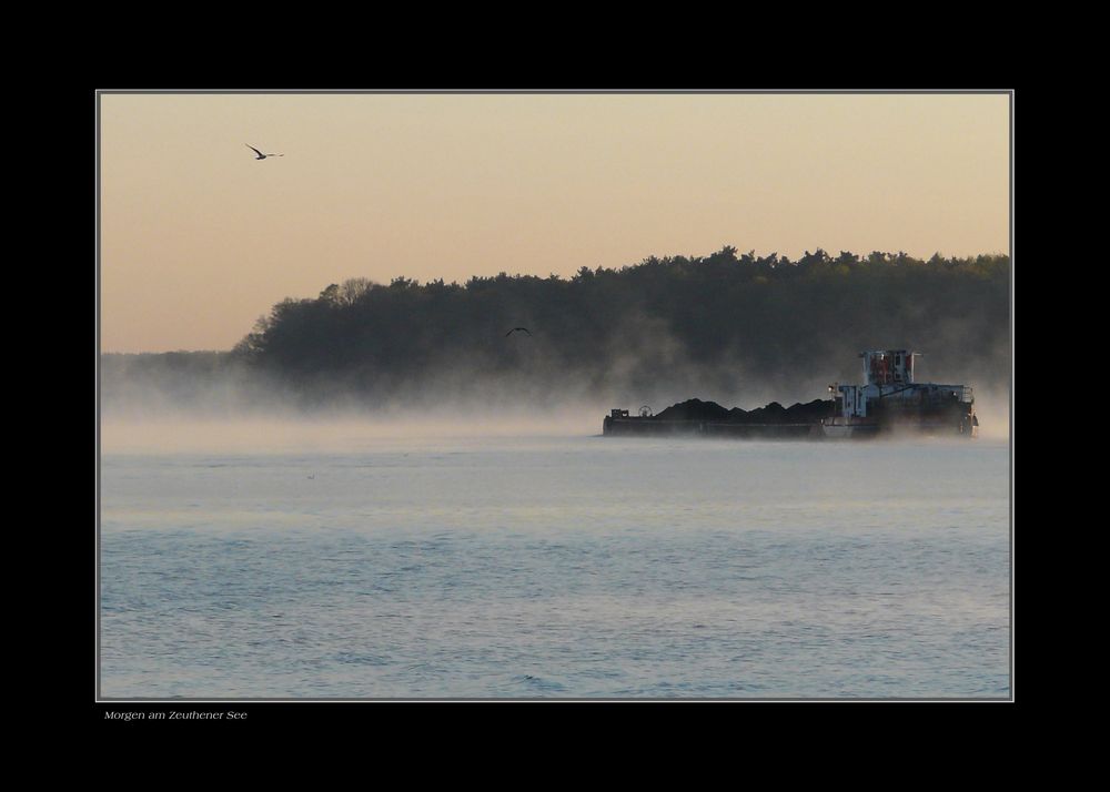 Zeuthener See im Morgennebel von Hans Henschel