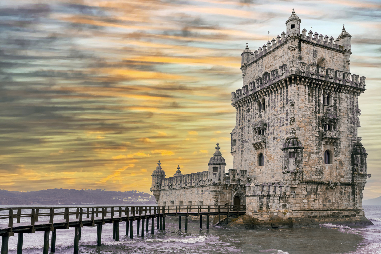 3557TZ Turm Lissabon Abend Torre de Belem von 1515