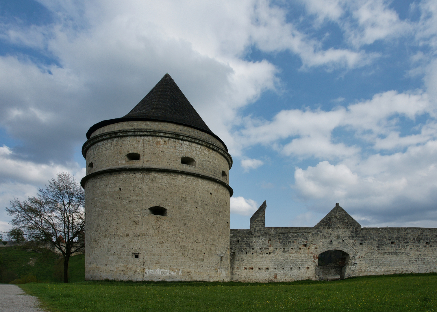 35b Alter Wehrturm