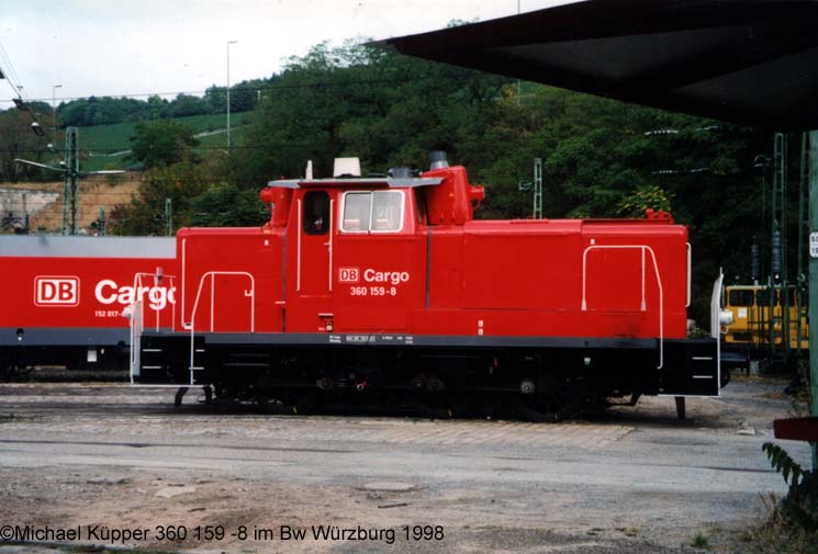 360 159-8 im Bw Würzburg 1998