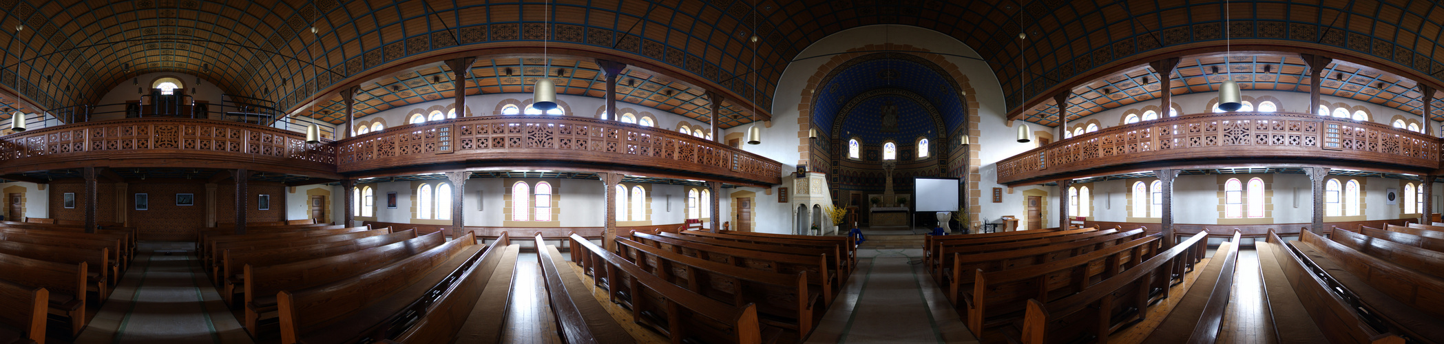 360 Grad Foto aus der Kirche in Löhne