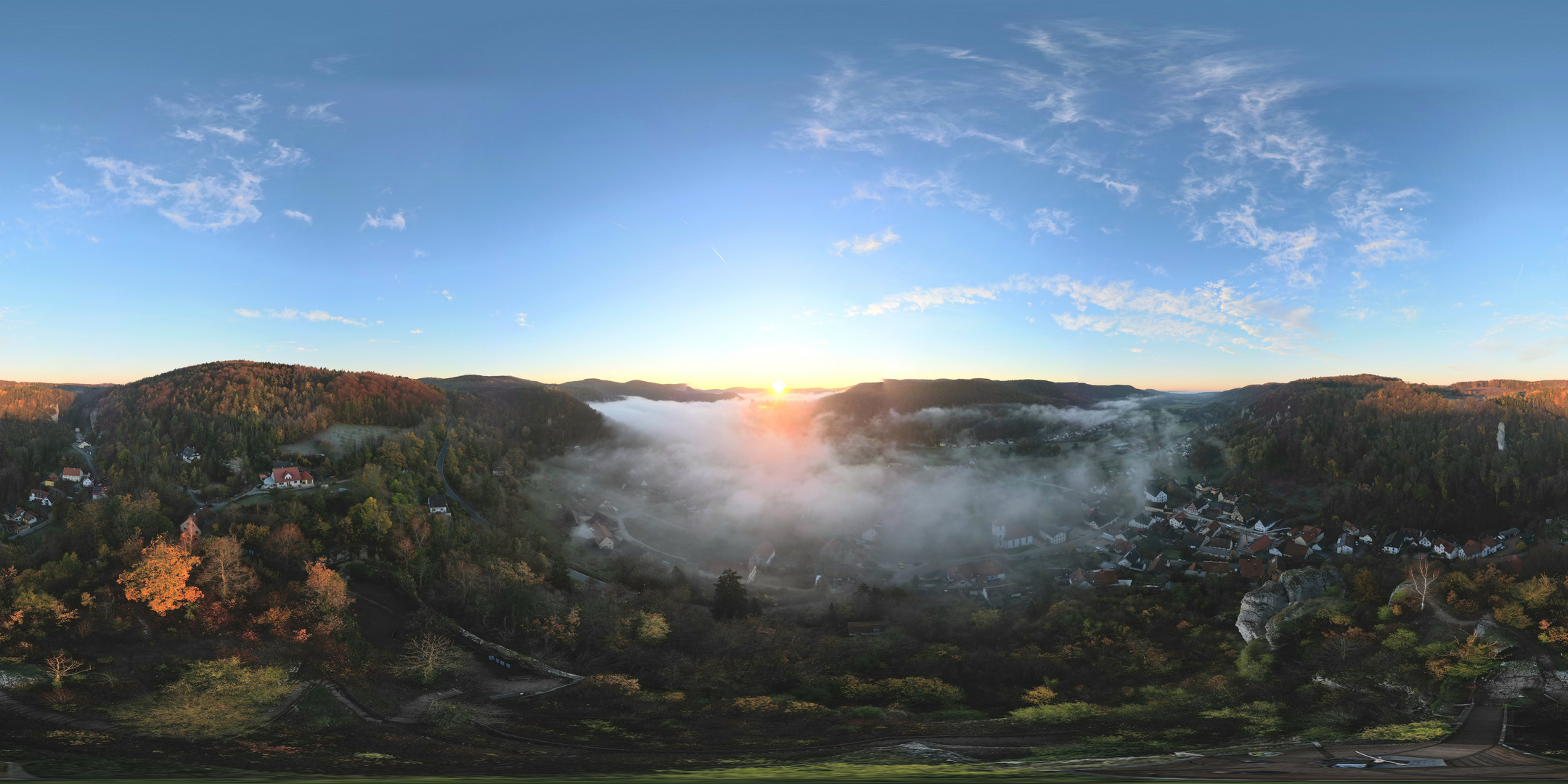 360° pano der Burgruine Neideck