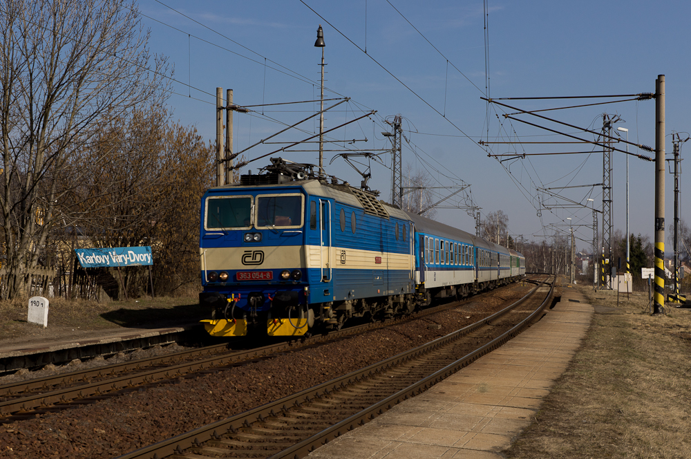  363 054 in Karlovy Vary Dvori