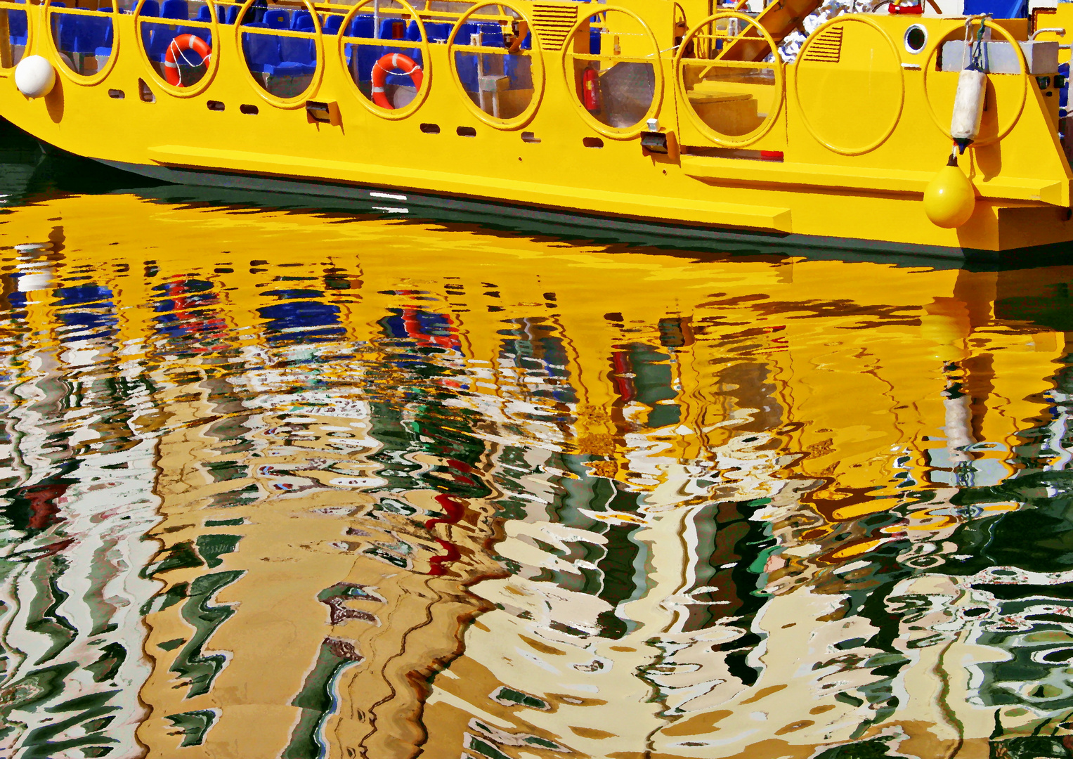 3765....Reflet à Sète