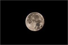 3.9.20 Vollmond, ISO 100, 1/250, Blende 7.1