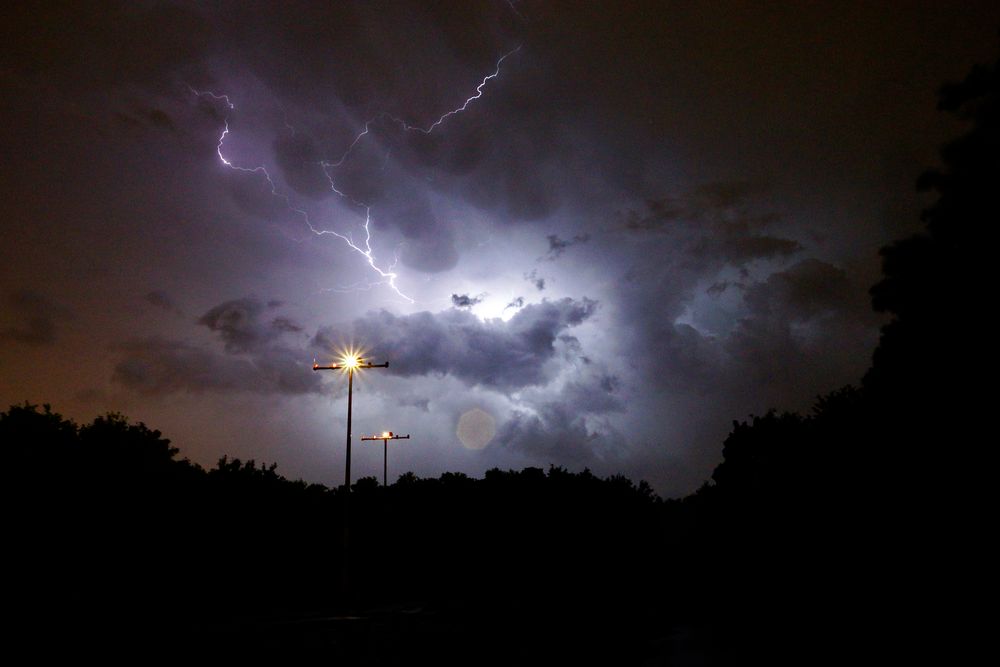 Unwetter am Flughafen von Matthias Barg