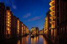 City at night - Hamburg von Julio Salcedas 