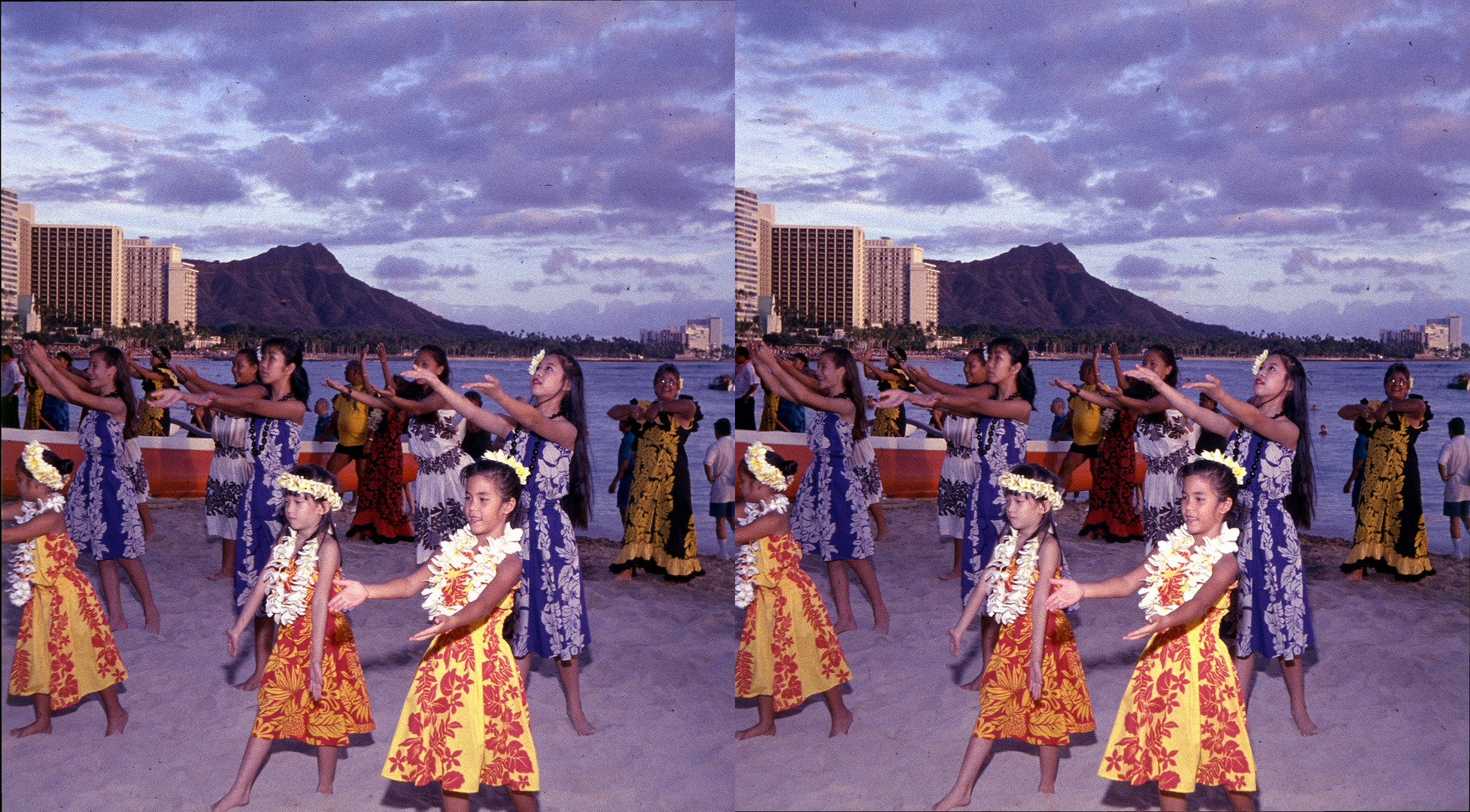 3D Night Keiki Hula