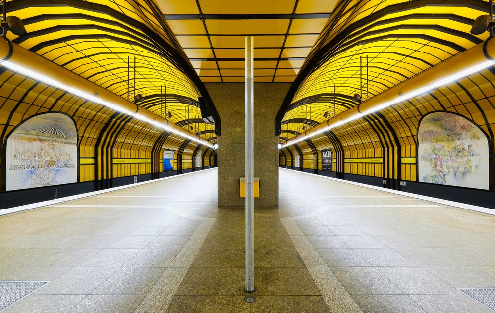 " Wies'n-Station München " von Anton Kimpfbeck