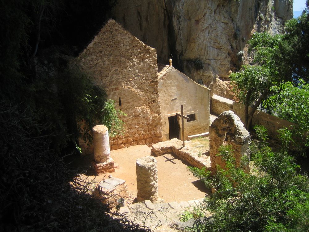 Grotte auf der Insel Hvar bei Sv. Nedija von Dudo36 