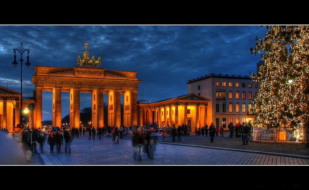 Lichtspiele-3 von Harry H. Zimmermann 