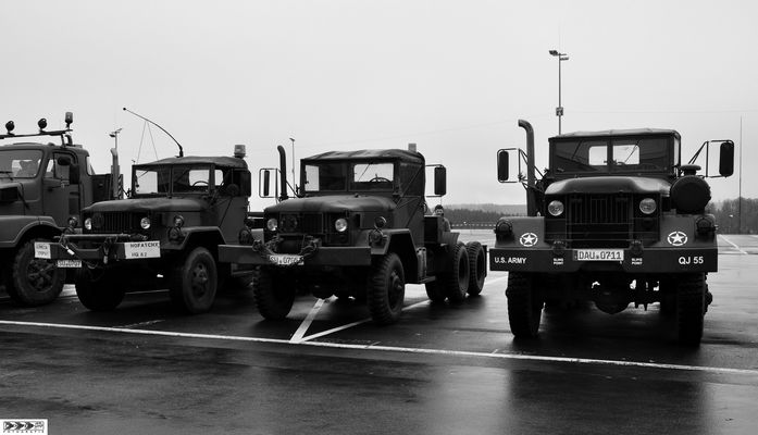 3x Reo M35 A2 Army Truck