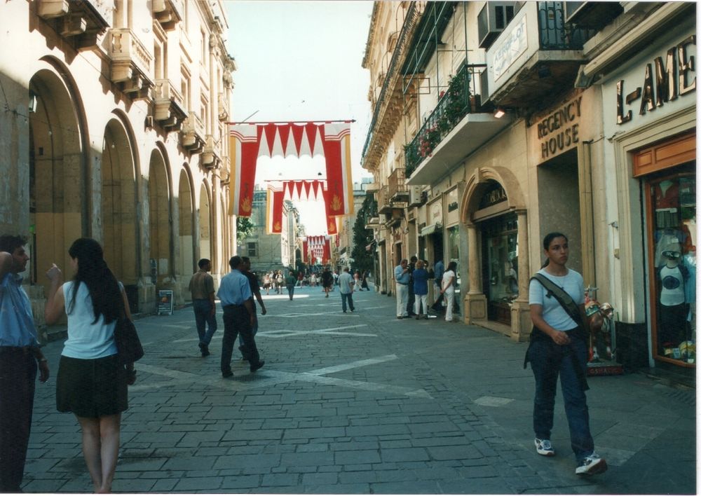 4 - 21 - Valletta - Republic Street