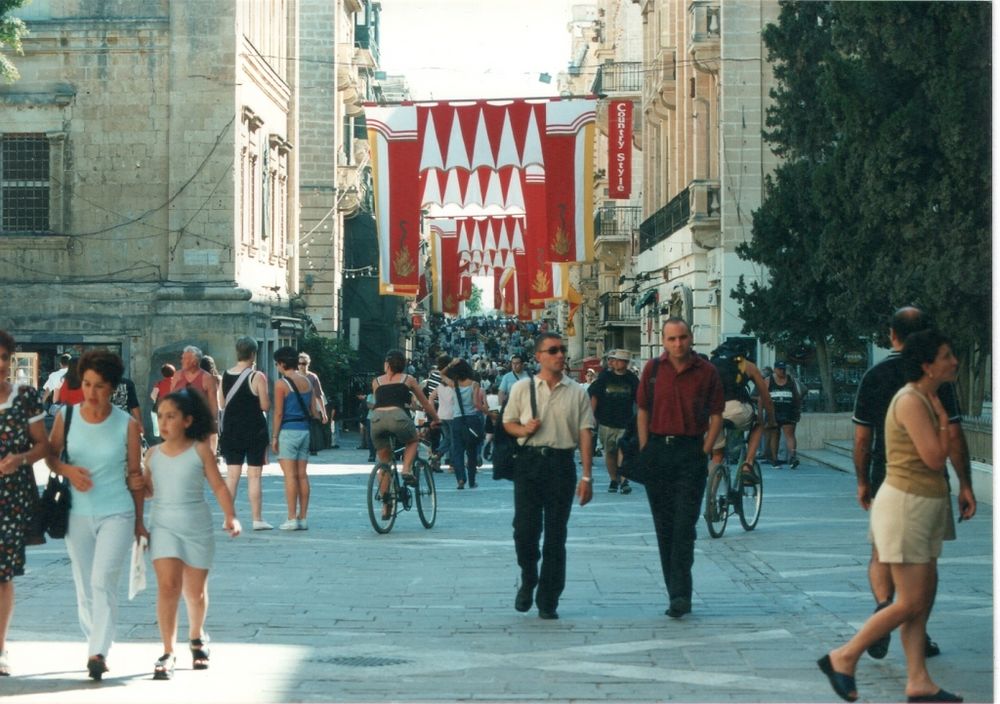 4 - 25 - Valletta - Republic Street