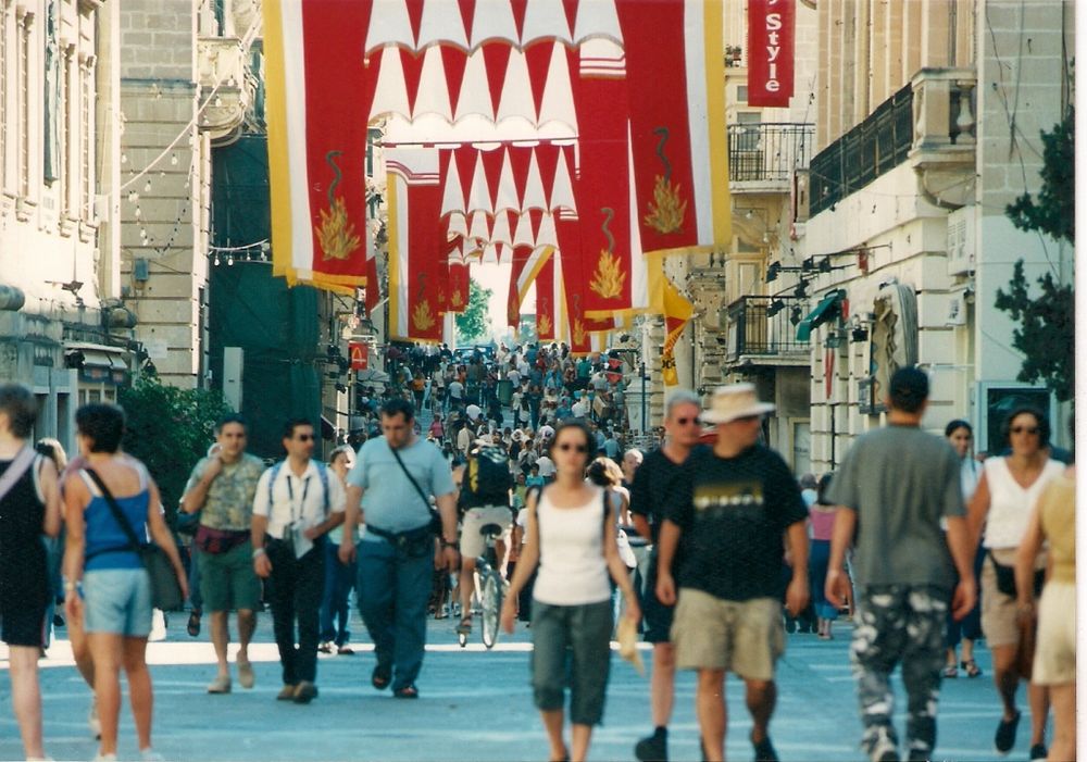 4 - 27 - Valletta - Republic Street