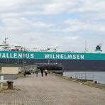 4. An der Schleuse muss das Schiff noch gedreht werden