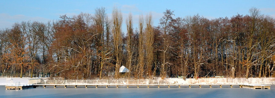 4 Bahnen a´ 50 Meter im Winter