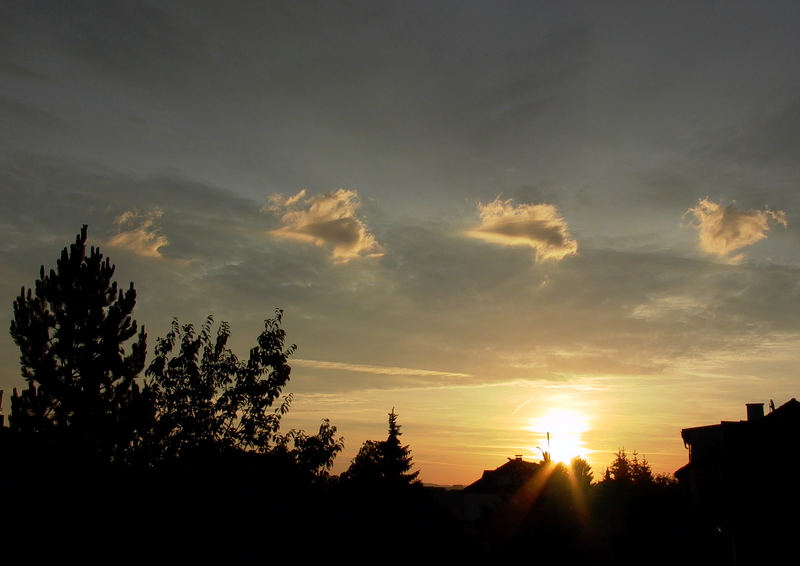 4 kleine Wolken