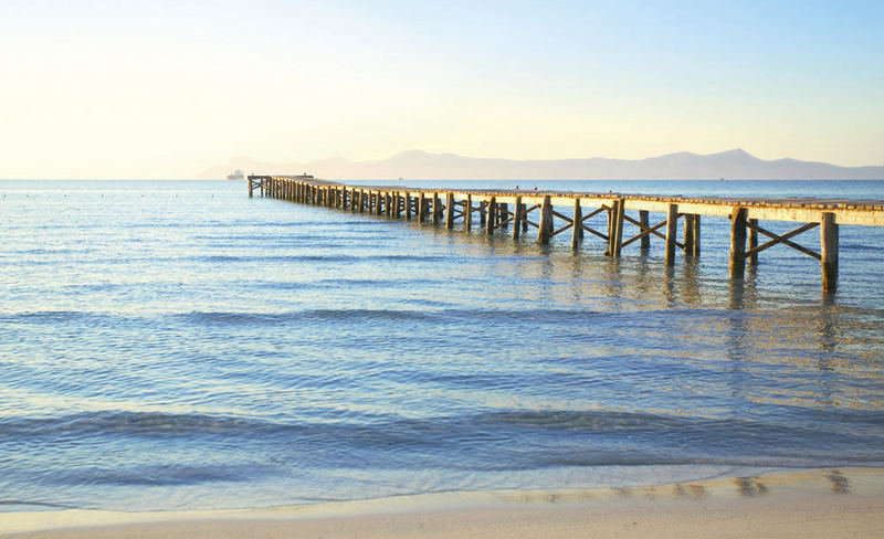 4 uhr morgens aufstehen und an den strand brettern