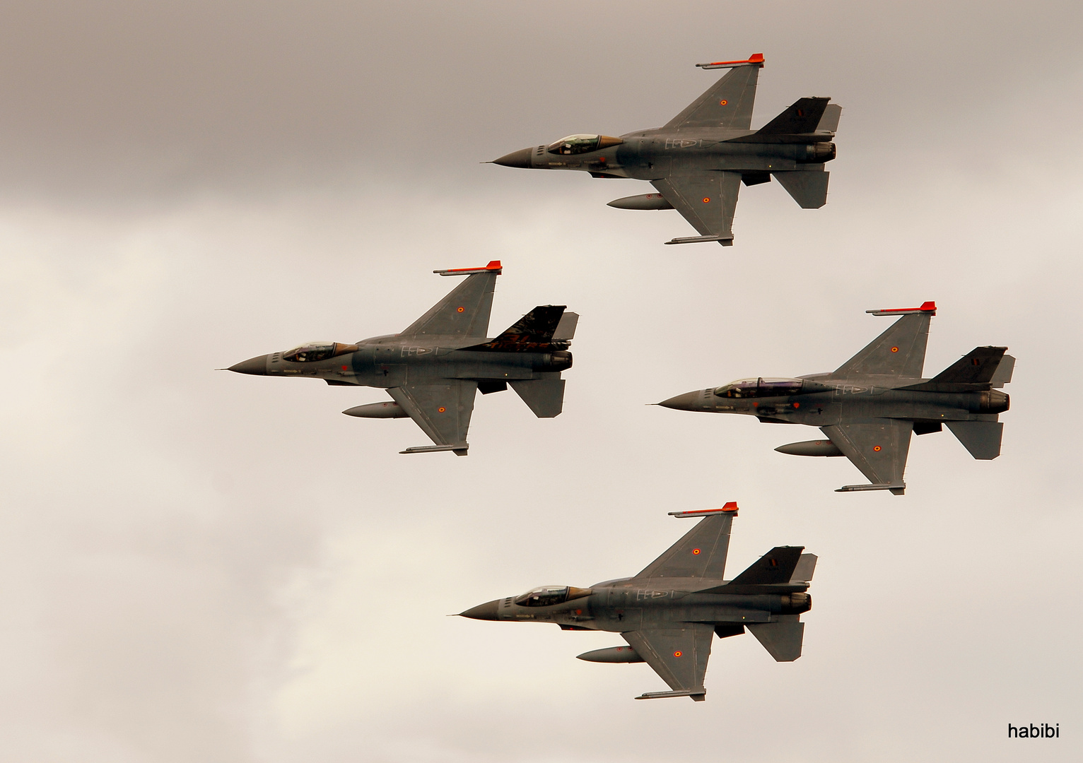 4 x F-16 :)