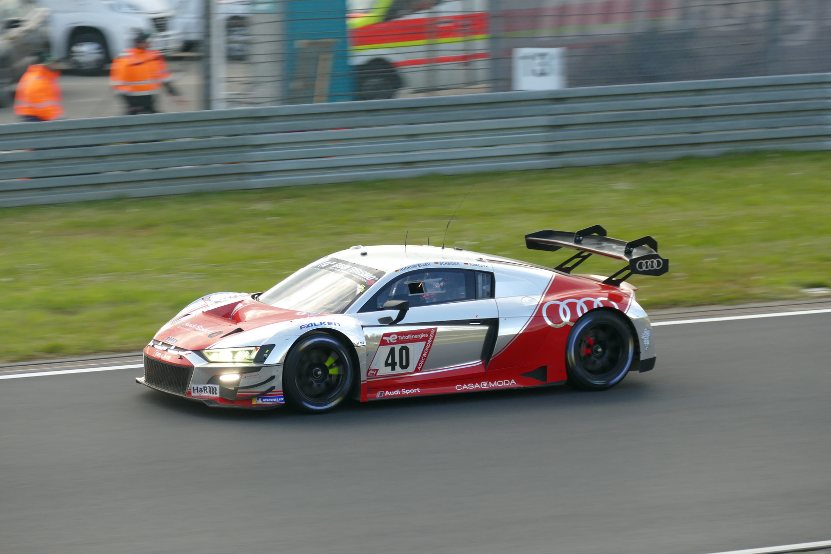 #40 Audi R8 GT3 EVO II