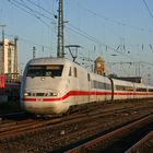 401 080-7 mit ICE 371 in Basel