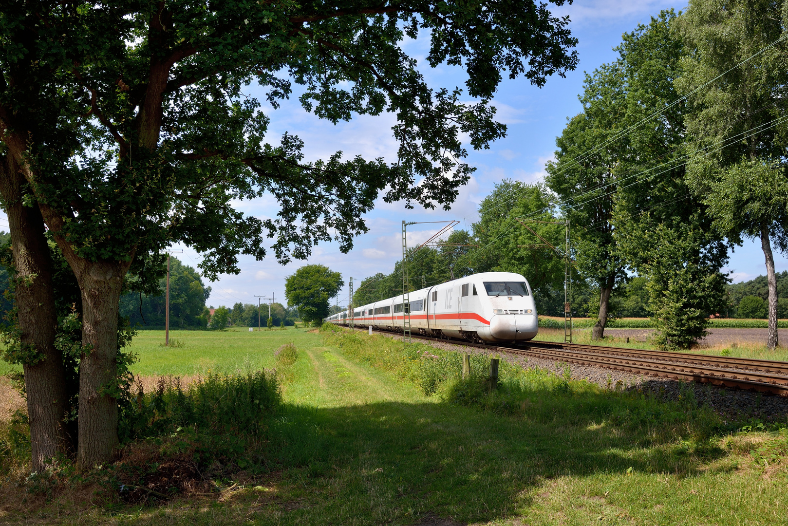 402 018-6 + 402 044-2 am 17.07.17 in Hamm Neustadt