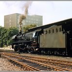 41 1130 vor der Bilderbuchausfahrt in Jena Saalbahnhof