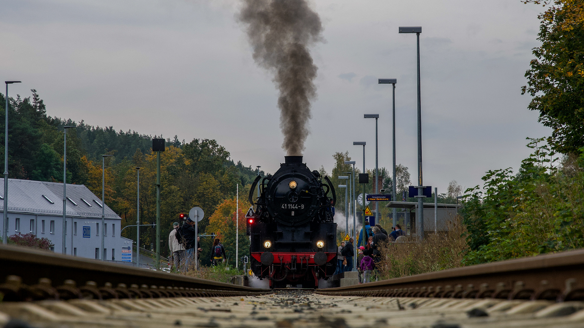 41 1144-9. --  Dampflokomotive in Zeulenroda / Unterer Bahnhof