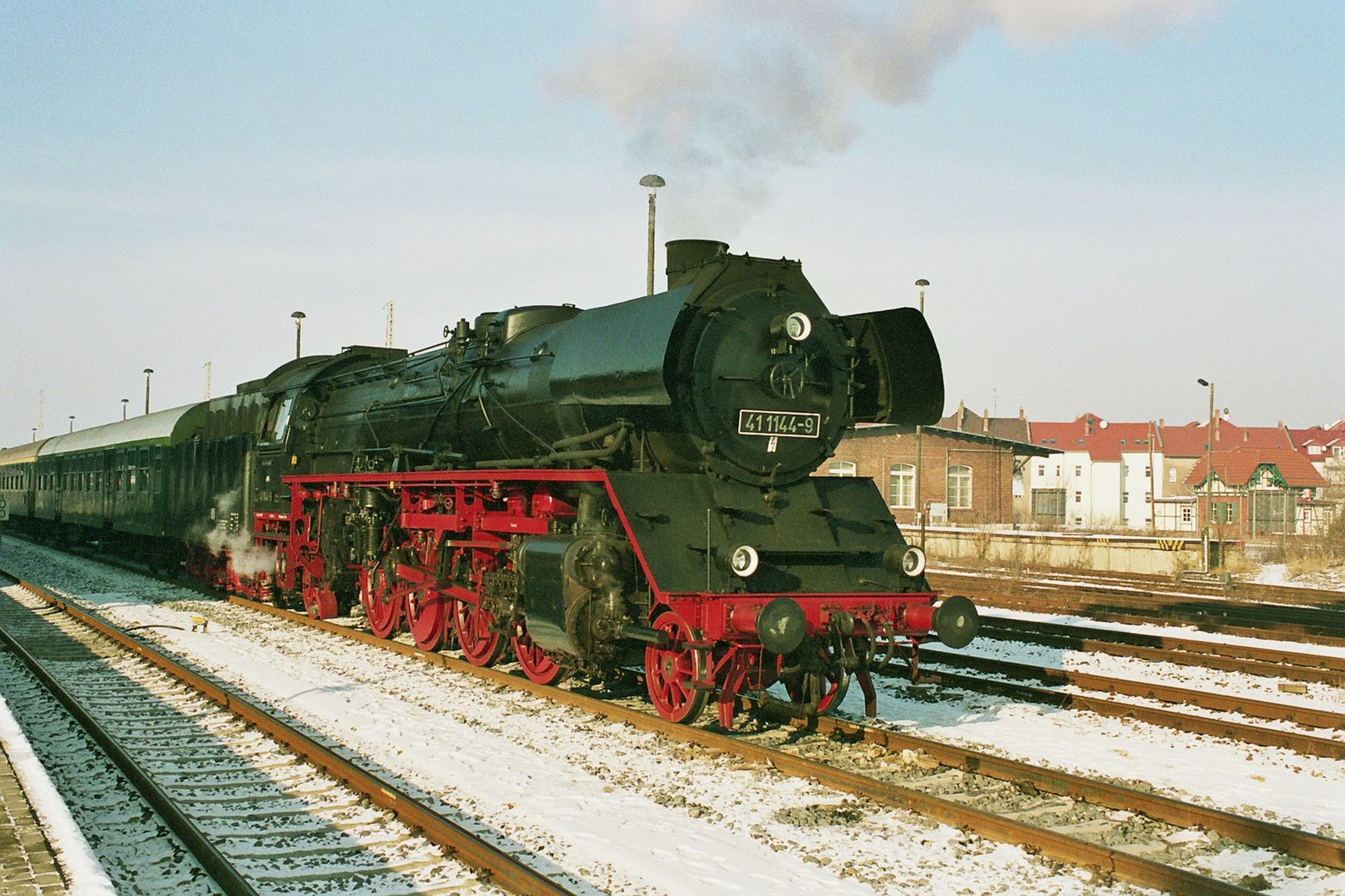 41 1144 im Bahnhof Arnstadt Rodelblitz 2