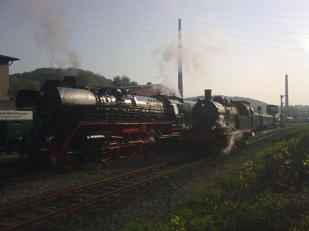 41 1144 und 78 468 - Stelldichein morgens 18.04.2009 in Bochum-Dahlhausen