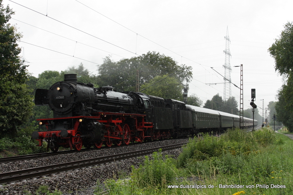 41 360 mit einem Sonderzug in Solingen Ohligs