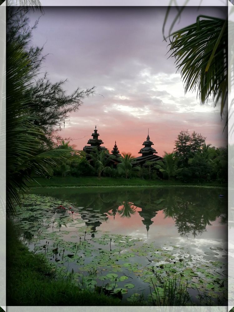 Mrauk U  von Csaba Lanyi