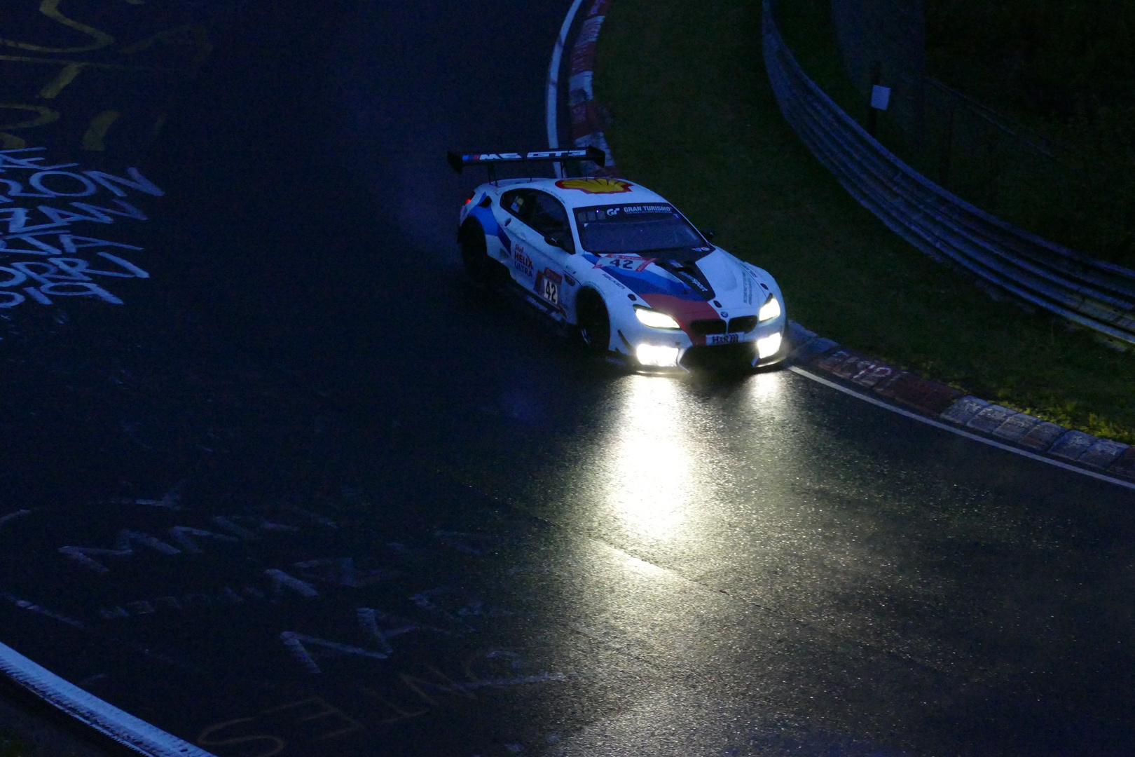 #42 - BMW Team Schnitzer - BMW M6 GT3 