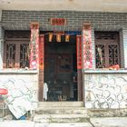 436 - Yangshuo - Room with Mao Portrait