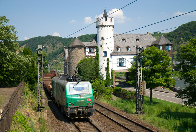 437015 von Fret SNCF am Mosel, Juni 08