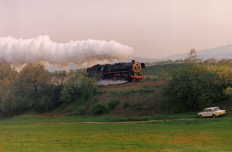 44 1093 auf dem Weg nach Unterwellenborn