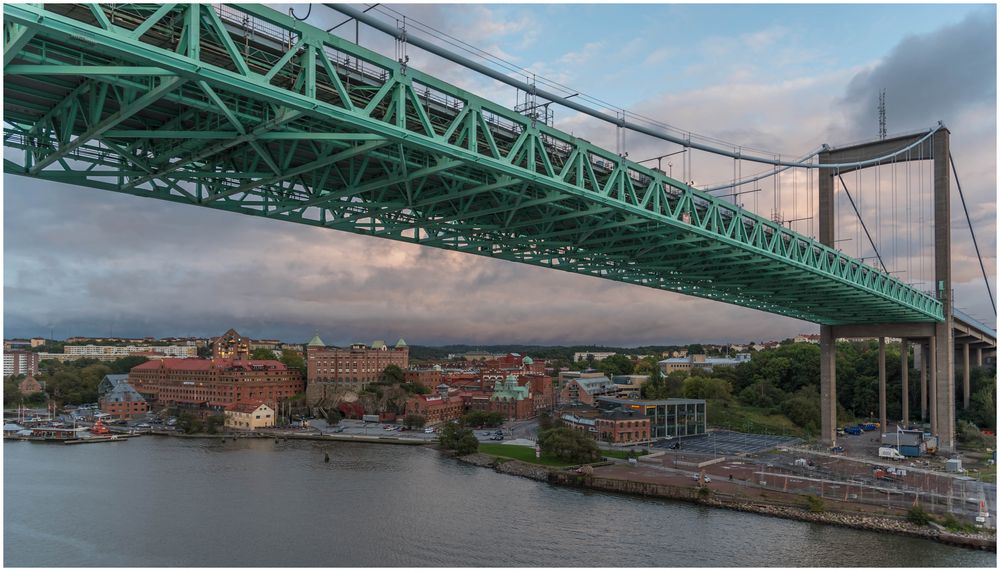 45 m hoch ist die Brücke