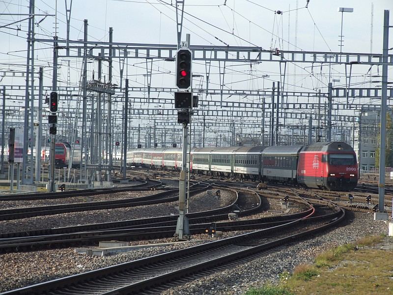 460 087 bei der Einfahrt in Zürich HB