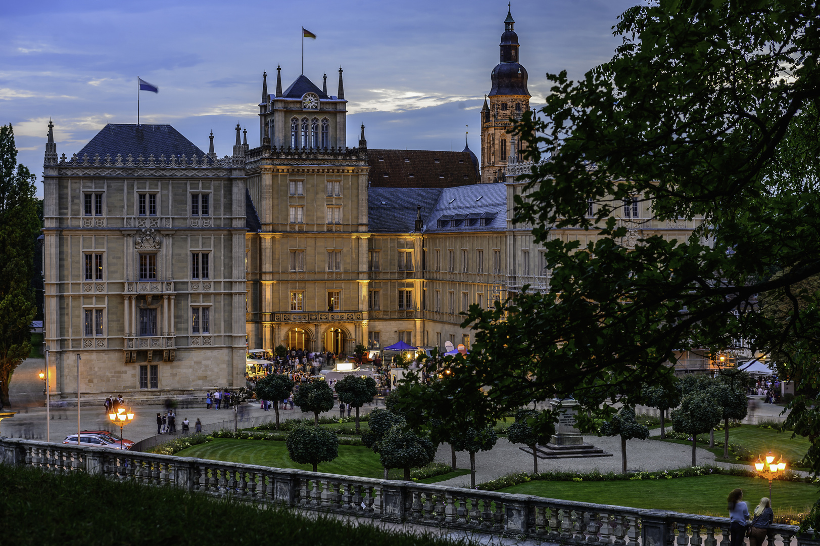 463 Schlossplatz mit Schloss Ehrenburg