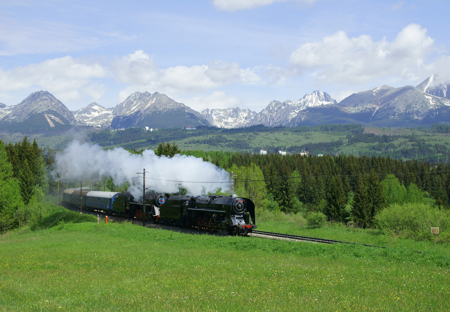 475 196 und 475 179 bei Strba