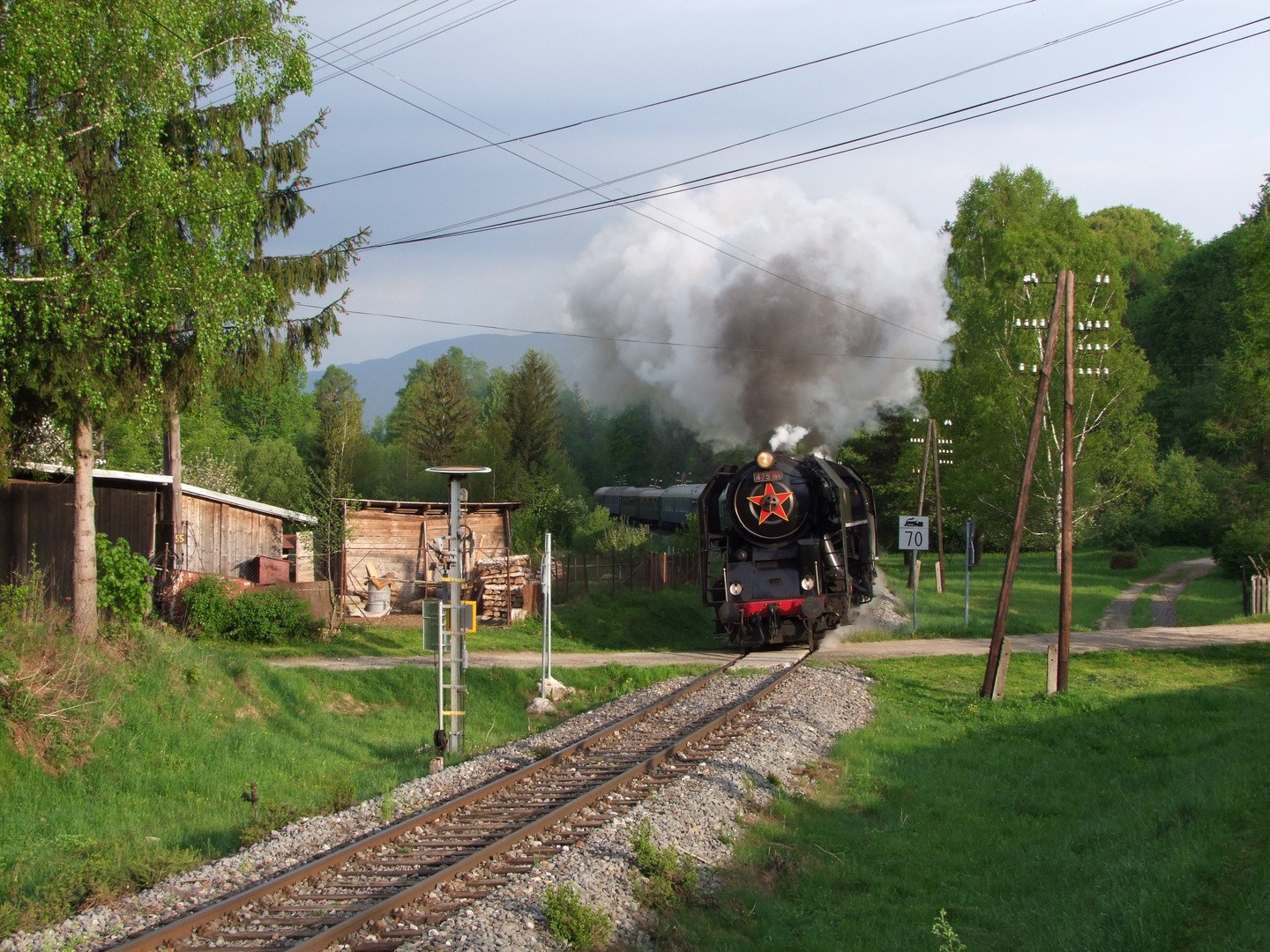 475 196 und 475 179 zwischen Helpa und Nova Masa