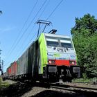 486 505 BLS Cargo mit einem gem. Güterzug