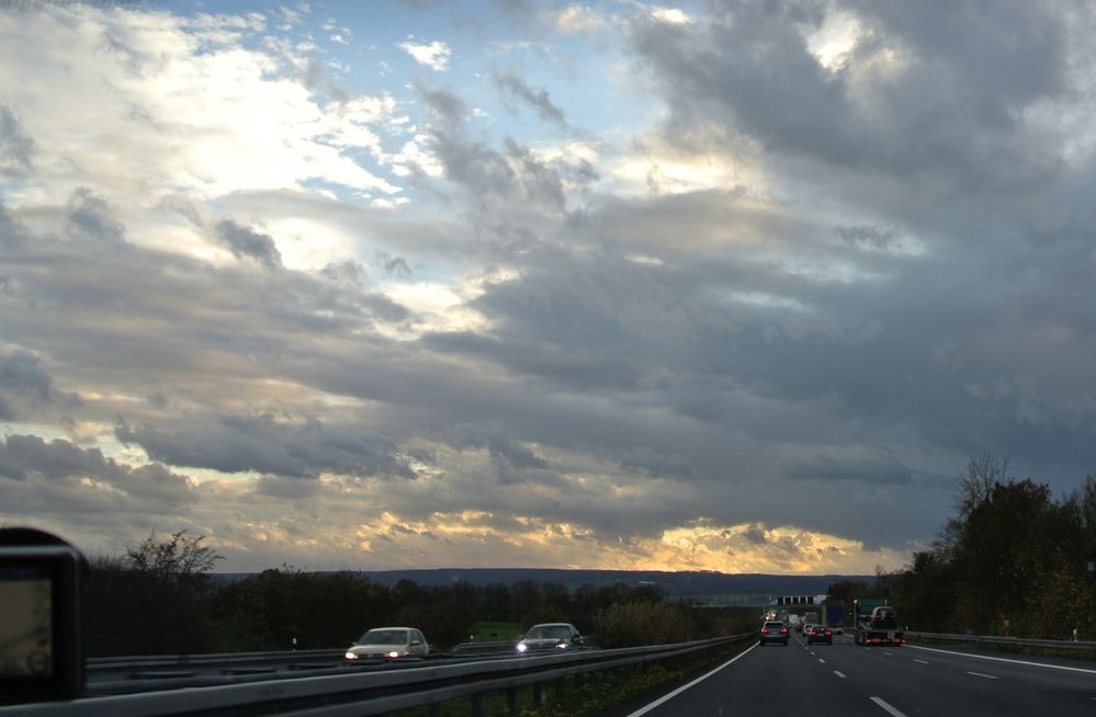 Donnerwetter von Novembernebel