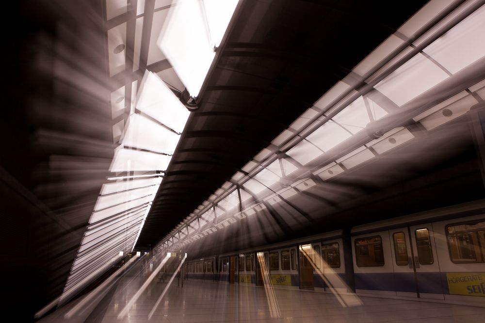 Dynamische U-Bahn de Andrea und Markus Feicht