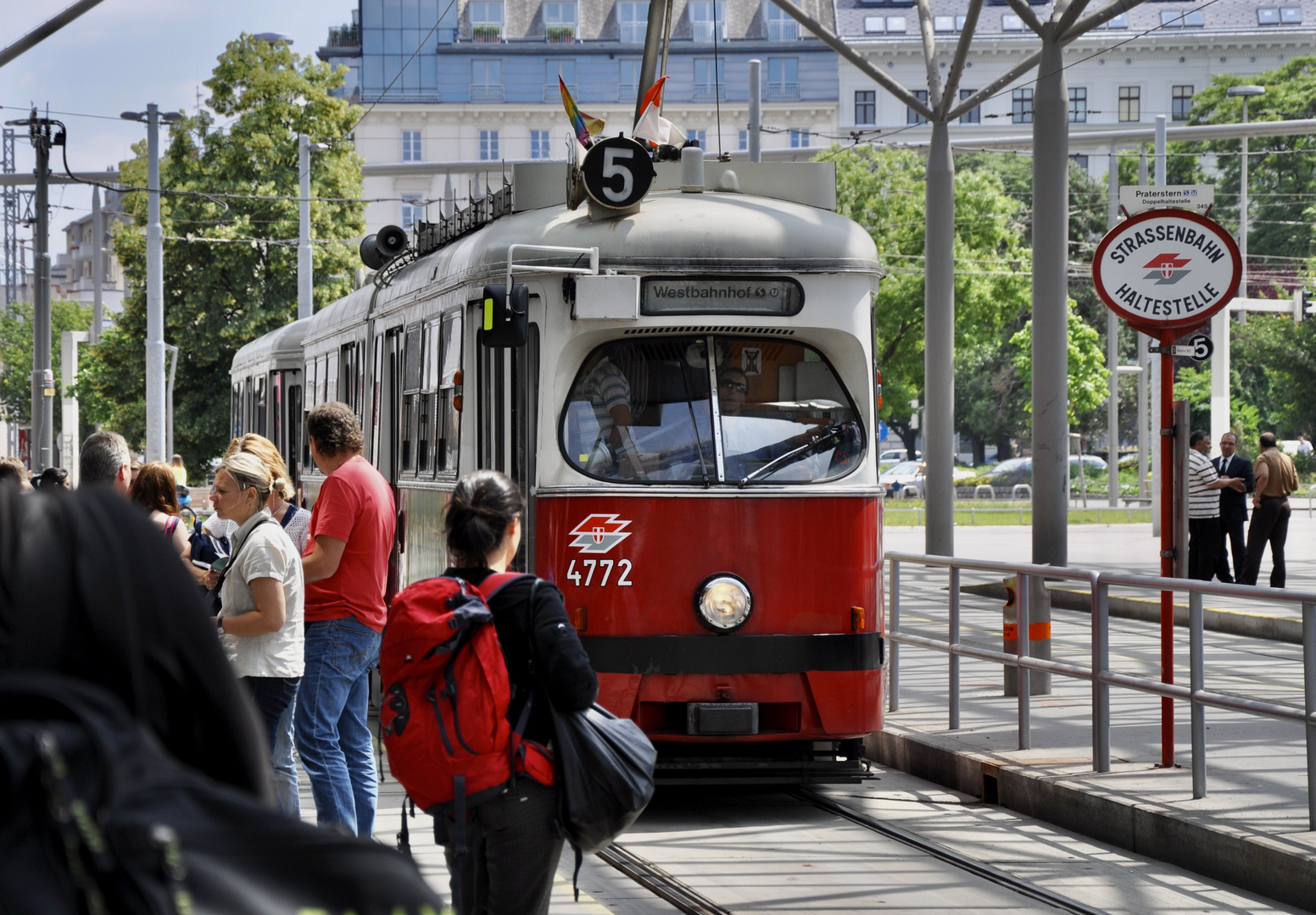 5 / 4772 // Rücke vor bis zum Westbahnhof. Wenn Du über Los kommst ...